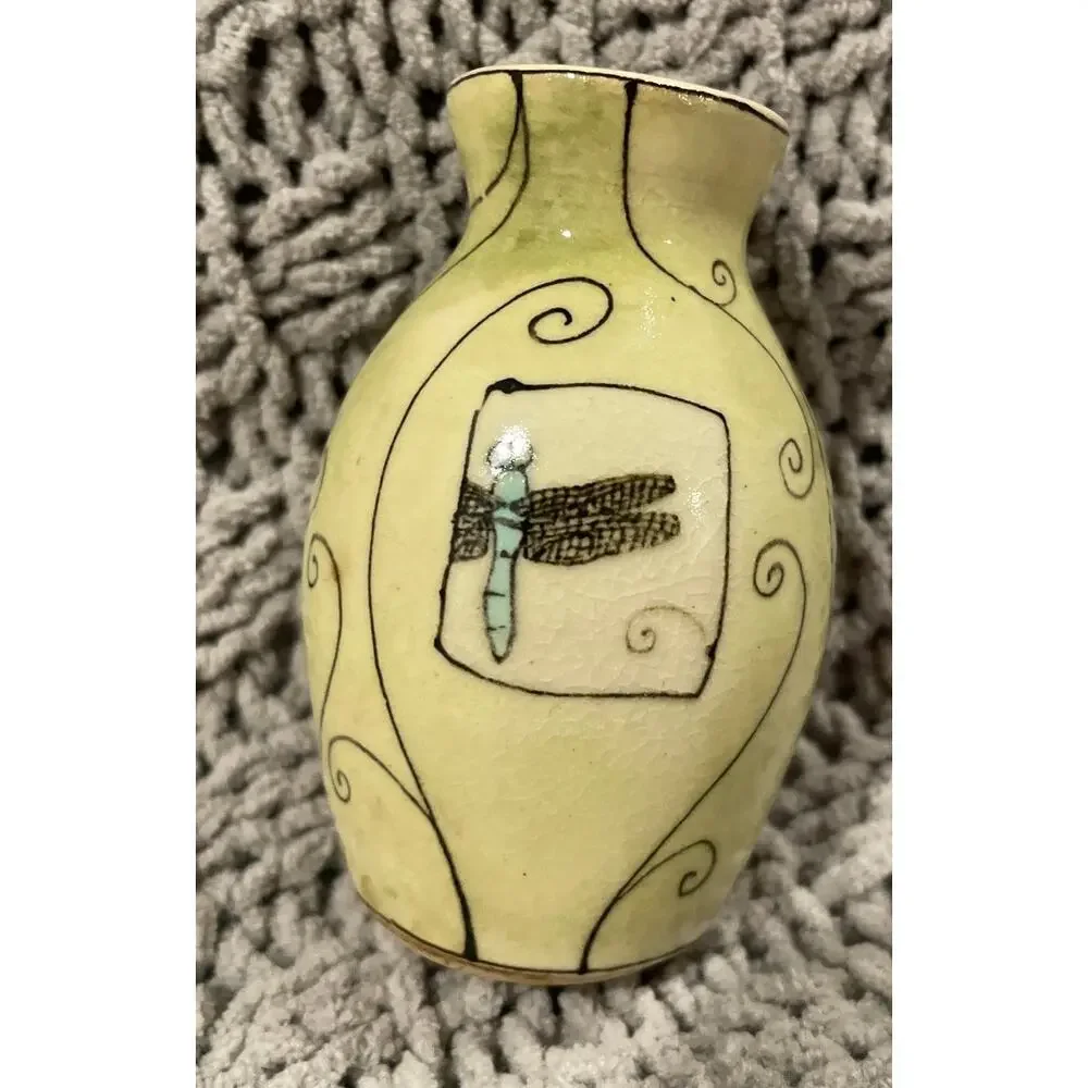 Cute Small Vase w/Dragonflies